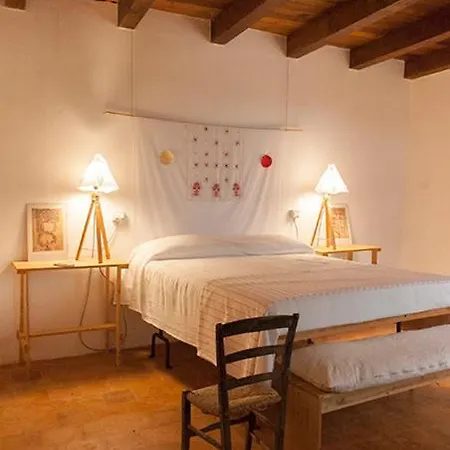 Hébergement de vacances Borgo Petelia, Casa Castiglione, Antica Casa Su Due Piani Con Scala Esterna Strongoli